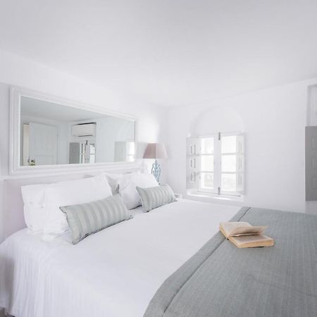 Aqua Mare Luxury Suites Imerovigli  Exterior photo